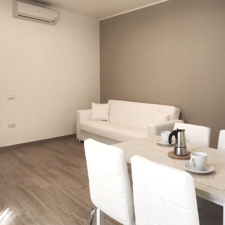 Minisuite Zefiro-Intero Appartamento Ad Uso Esclusivo By Appartamenti Petrucci Foligno Exteriör bild