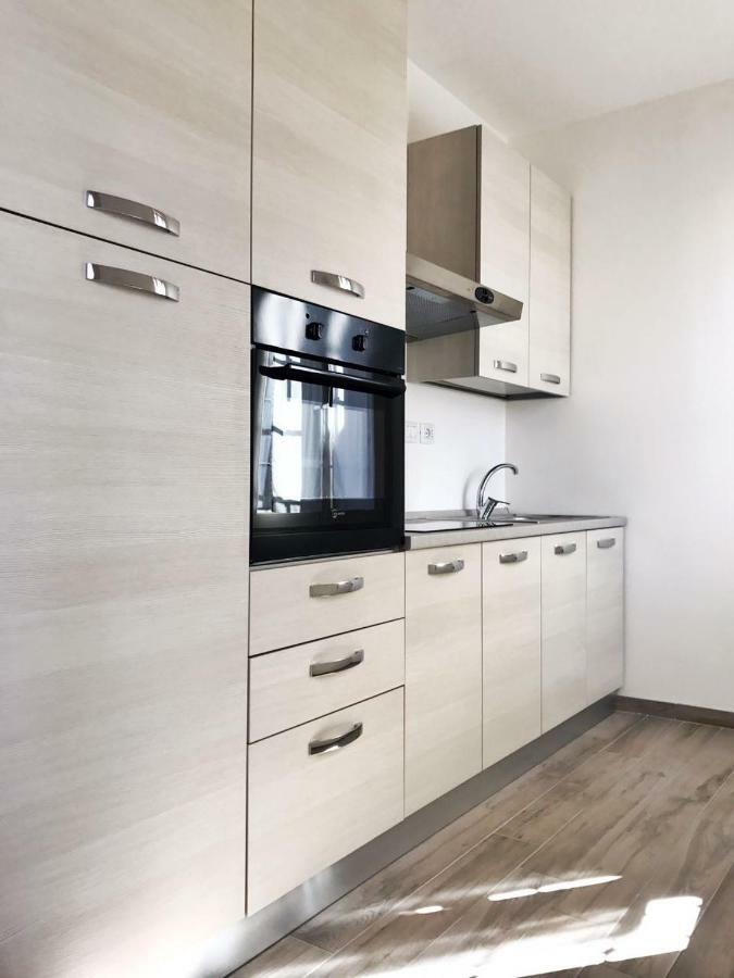 Minisuite Zefiro-Intero Appartamento Ad Uso Esclusivo By Appartamenti Petrucci Foligno Exteriör bild
