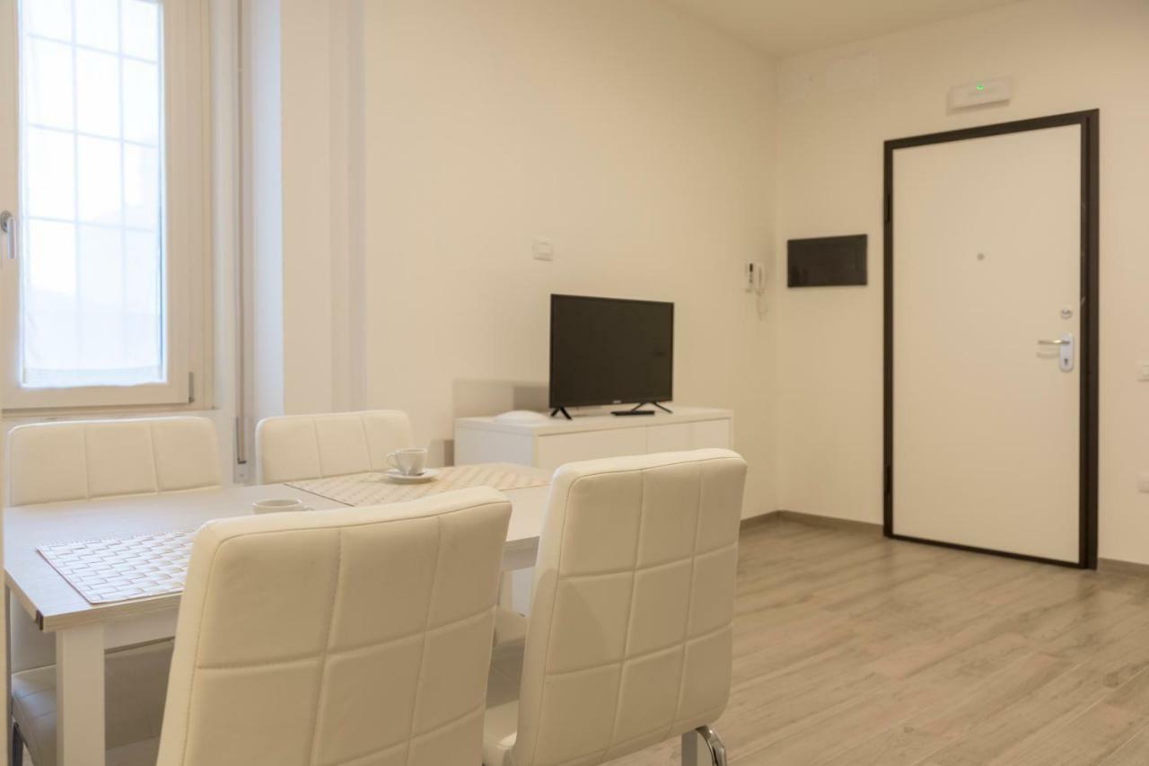 Minisuite Zefiro-Intero Appartamento Ad Uso Esclusivo By Appartamenti Petrucci Foligno Exteriör bild