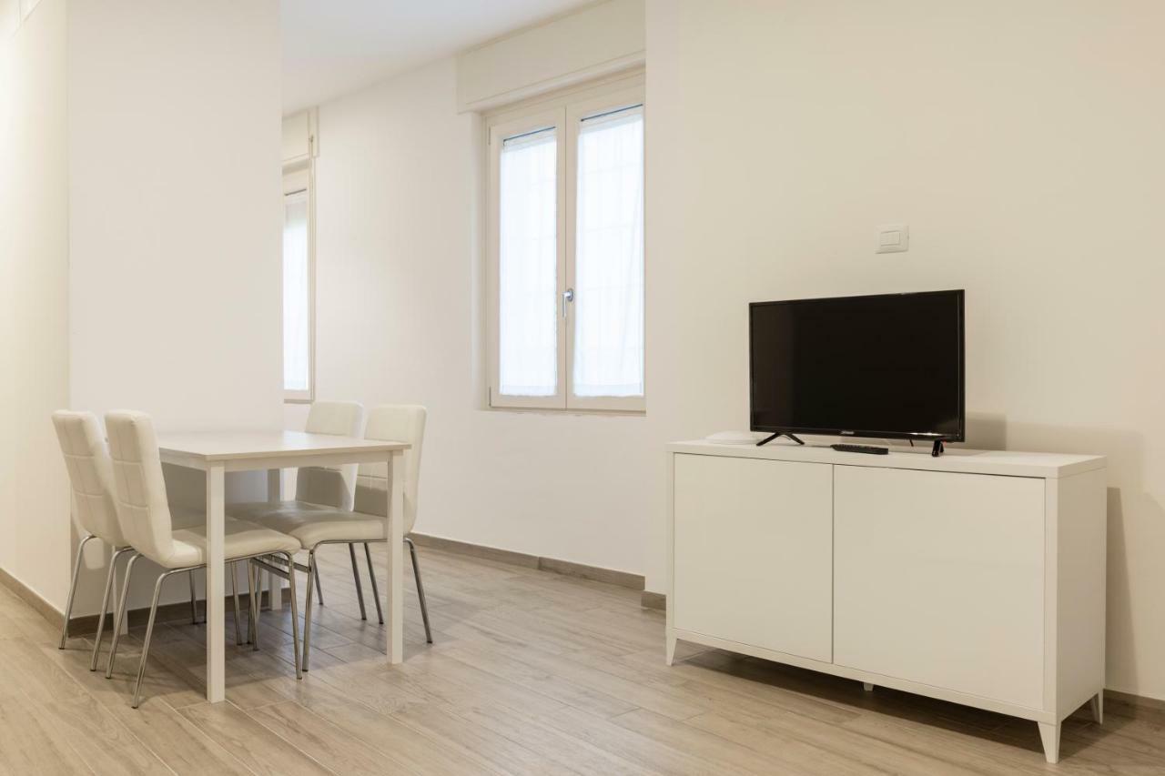 Minisuite Zefiro-Intero Appartamento Ad Uso Esclusivo By Appartamenti Petrucci Foligno Exteriör bild